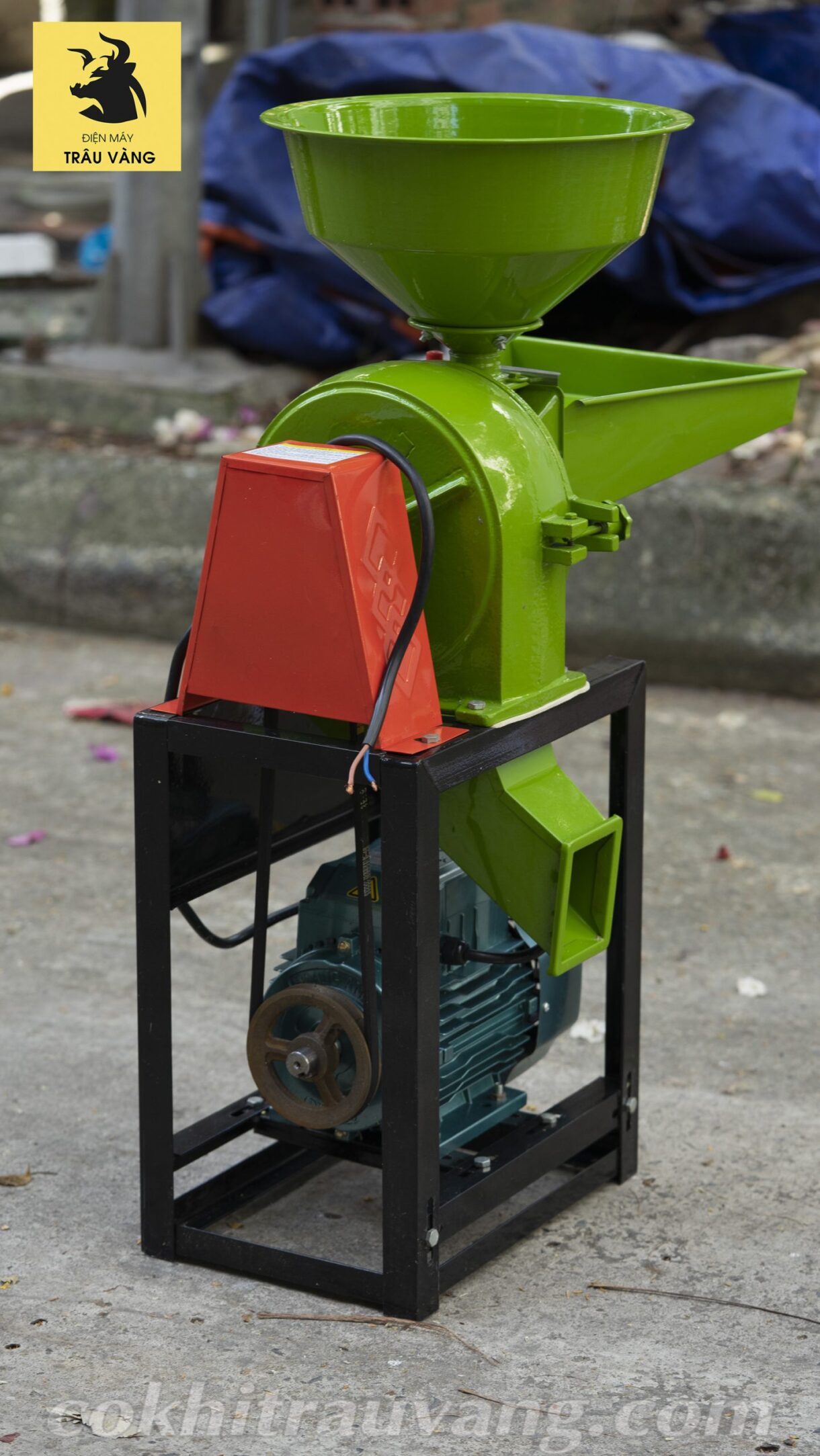 Máy Xay Cám Câu Cá