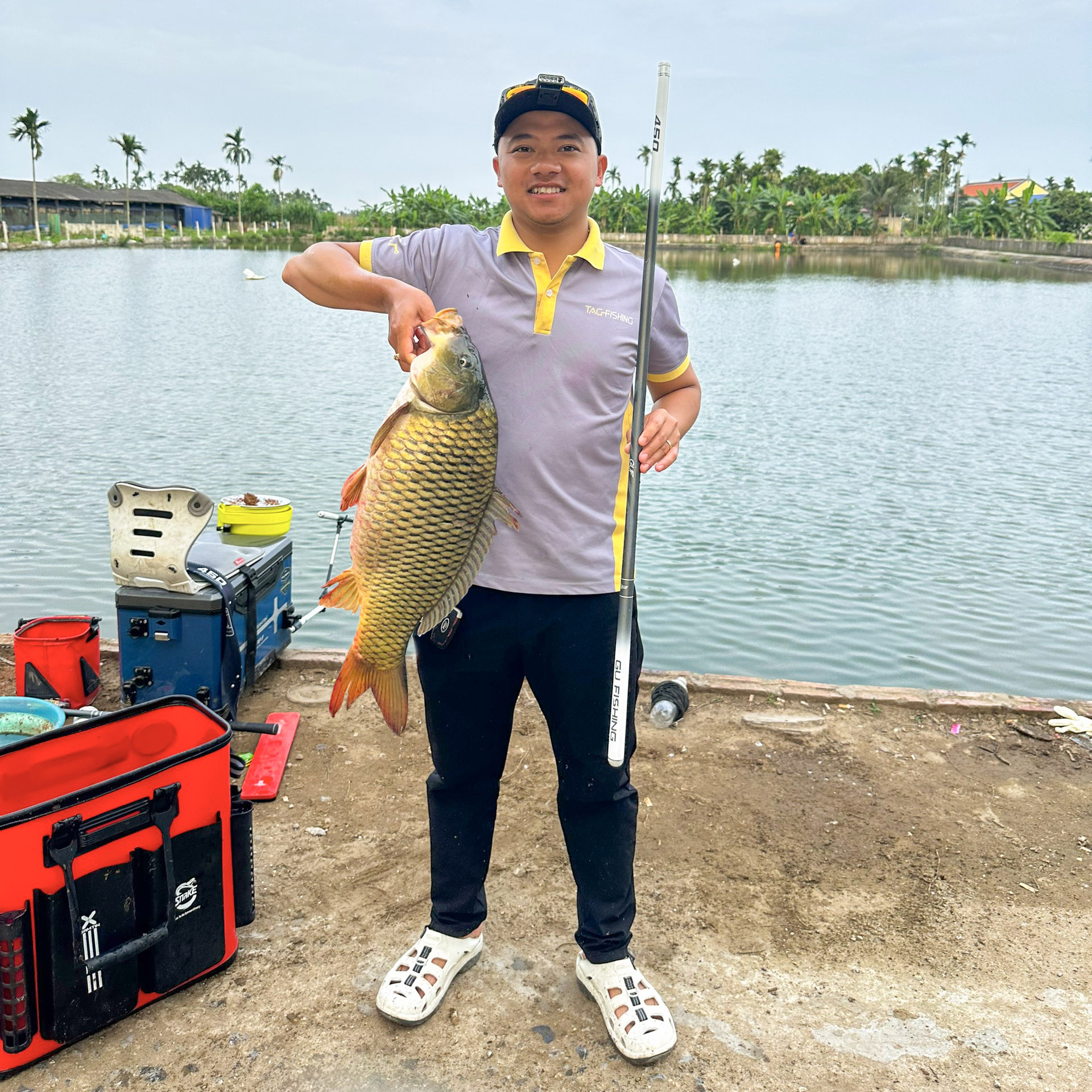 Mồi Câu Trắm Đen Hồ Dịch Vụ