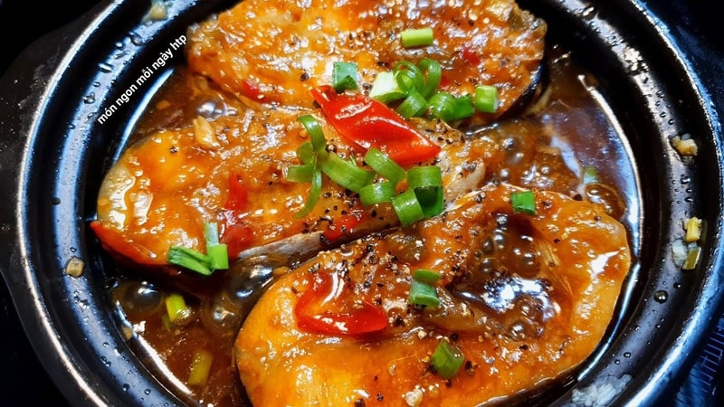 Cá Dứa Kho Tộ