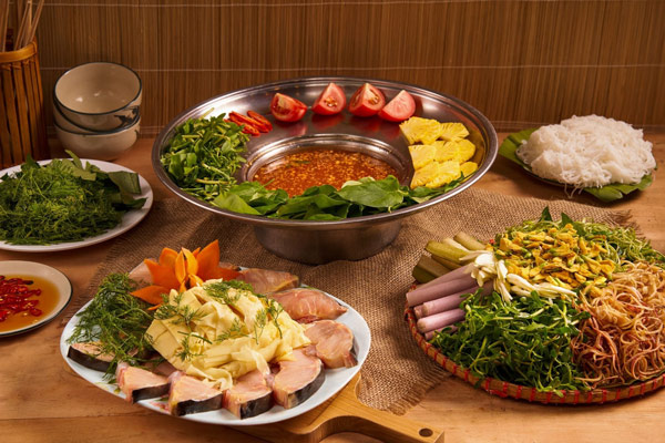 Lẩu Cá Tầm Măng Chua