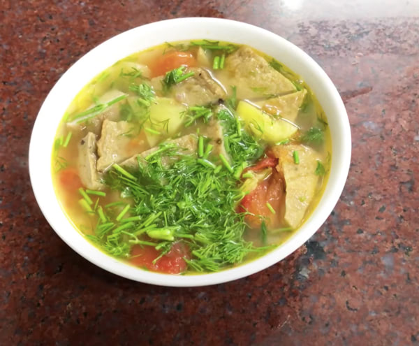 Canh Chua Chả Cá