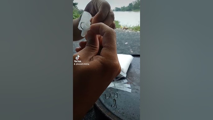 Cách Móc Bánh Tráng Câu Cá Tra