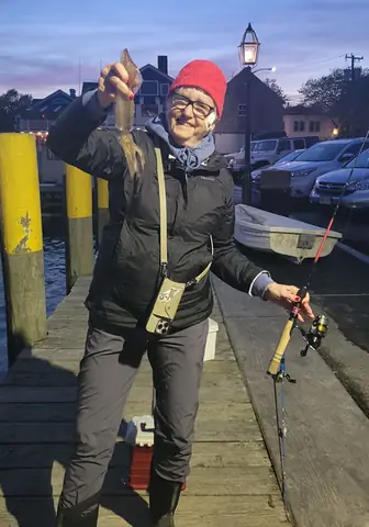 Mồi Câu Cá Nâu Biển