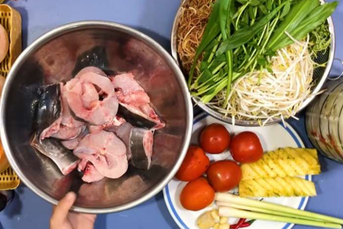 Lẩu Cá Lăng Măng Chua